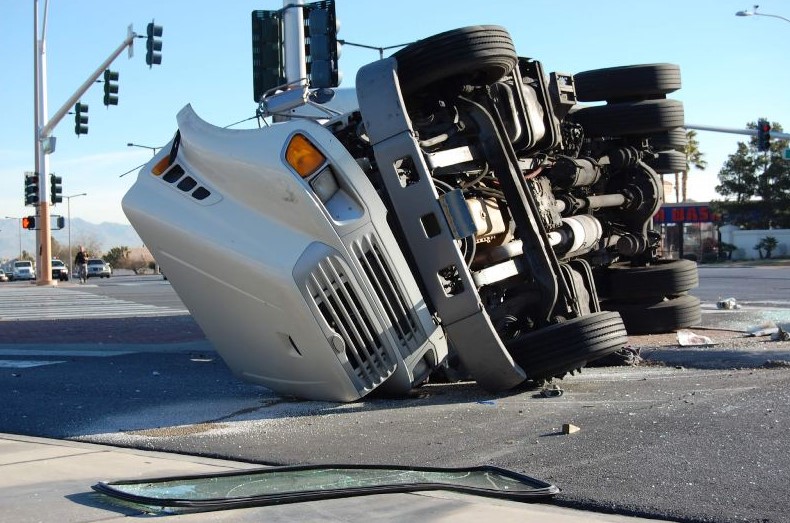 Why You Should Hire a Tractor Trailer Accident Attorney