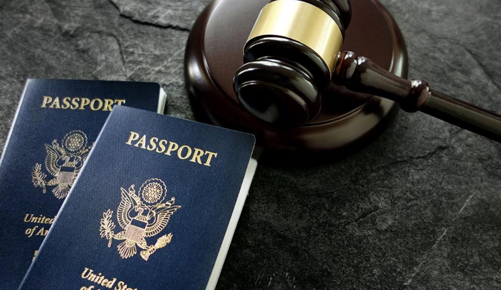 How to Choose an Immigration Lawyer